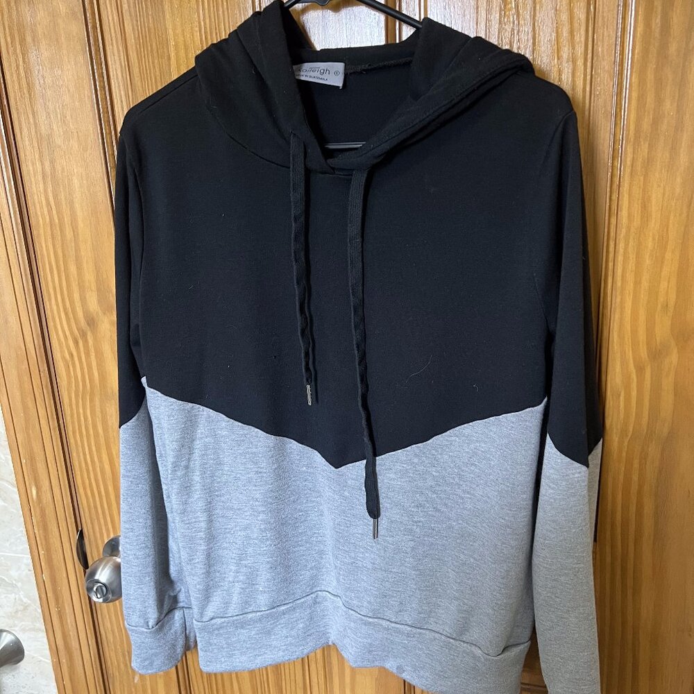 Joanna Chevron ColorBlock Hooded Knit Top